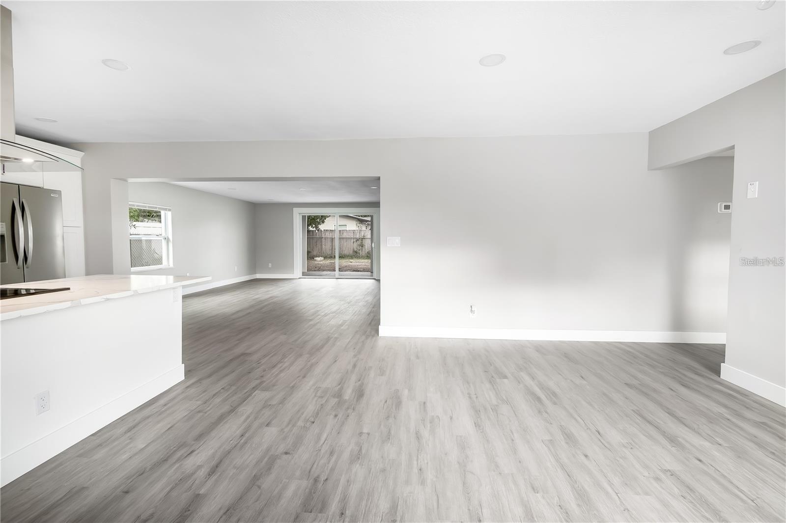 BLOSSOM LAKE VILLAGE SEC 2 - Residential Lease