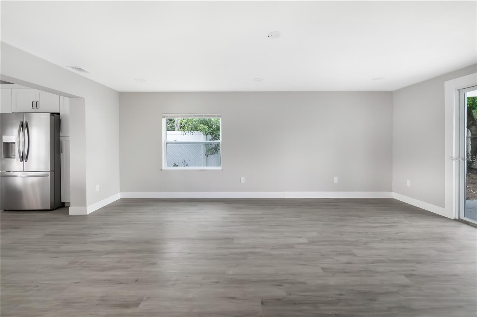 BLOSSOM LAKE VILLAGE SEC 2 - Residential Lease