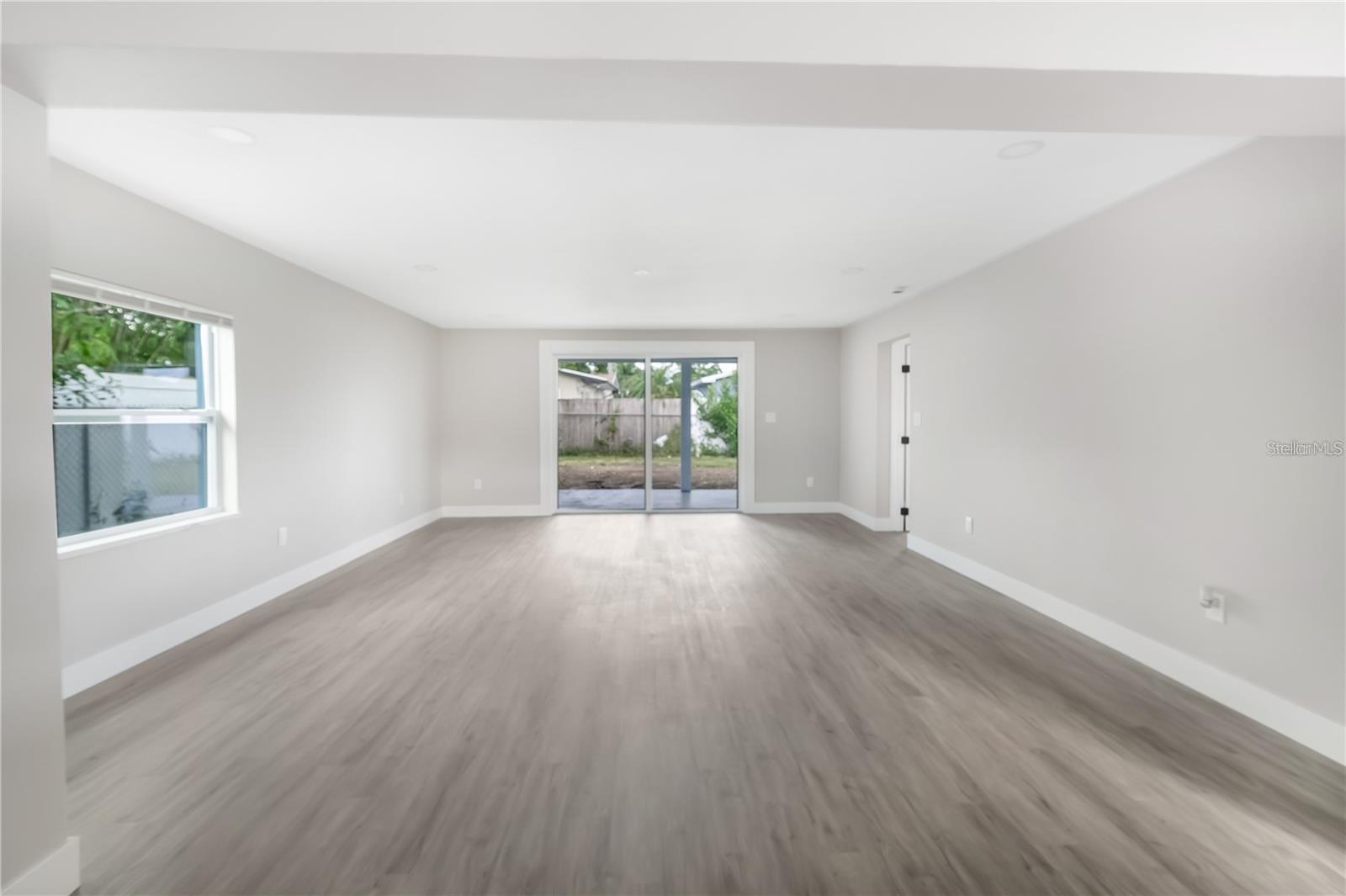BLOSSOM LAKE VILLAGE SEC 2 - Residential Lease