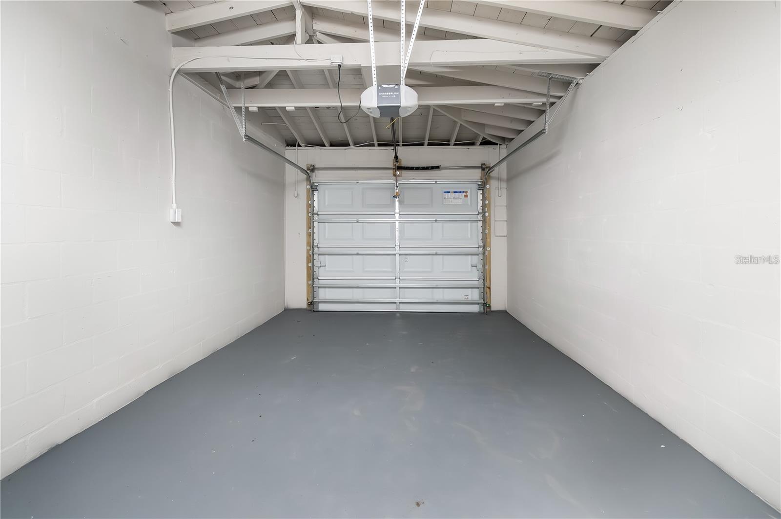 BLOSSOM LAKE VILLAGE SEC 2 - Residential Lease