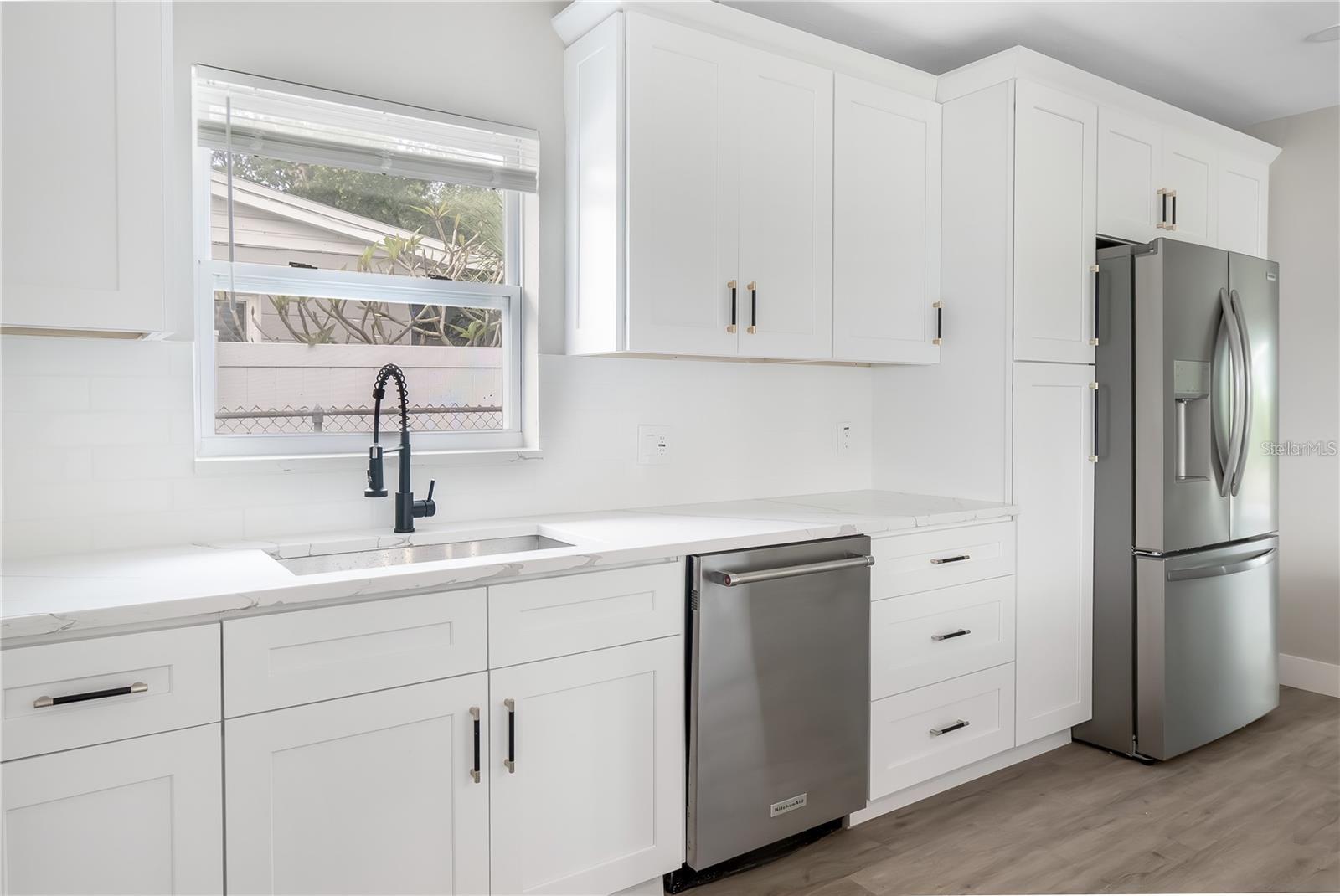 BLOSSOM LAKE VILLAGE SEC 2 - Residential Lease