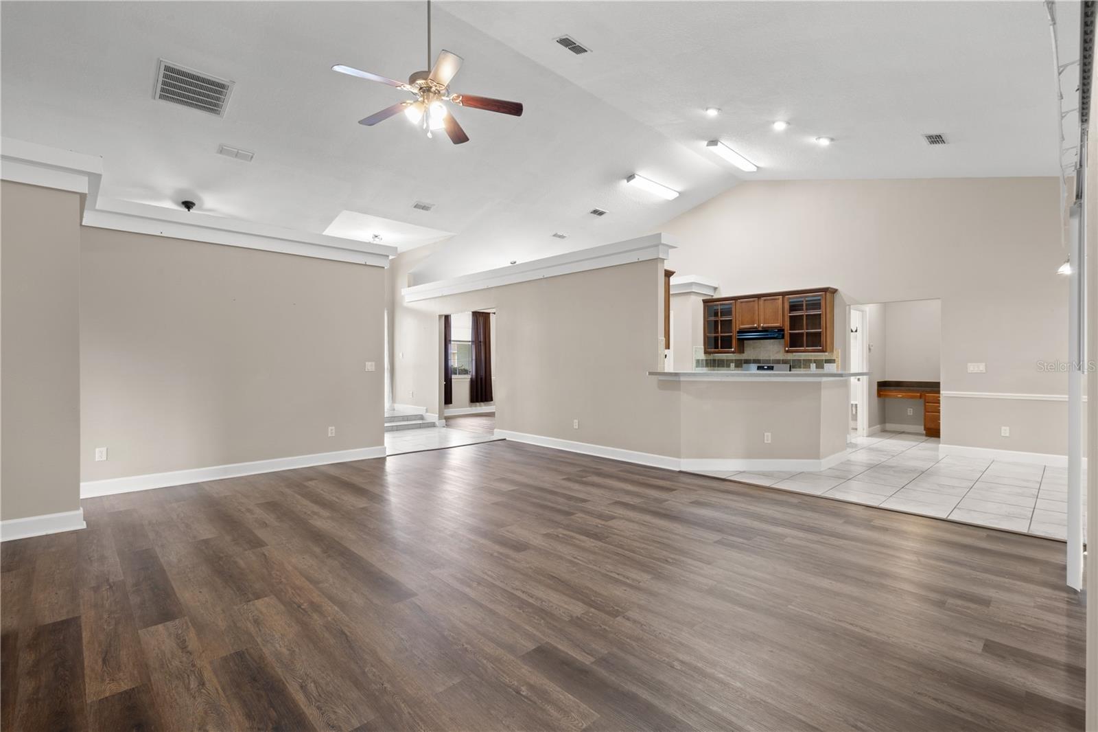 KINGSLAND COUNTRY ESTATE - Residential