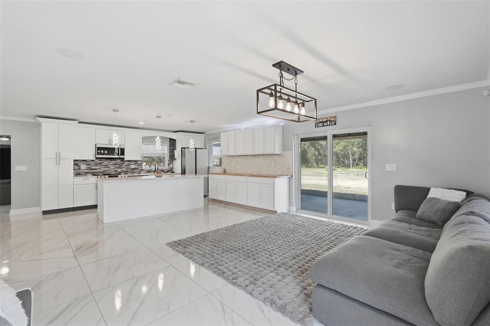 HIGHLANDS - Residential