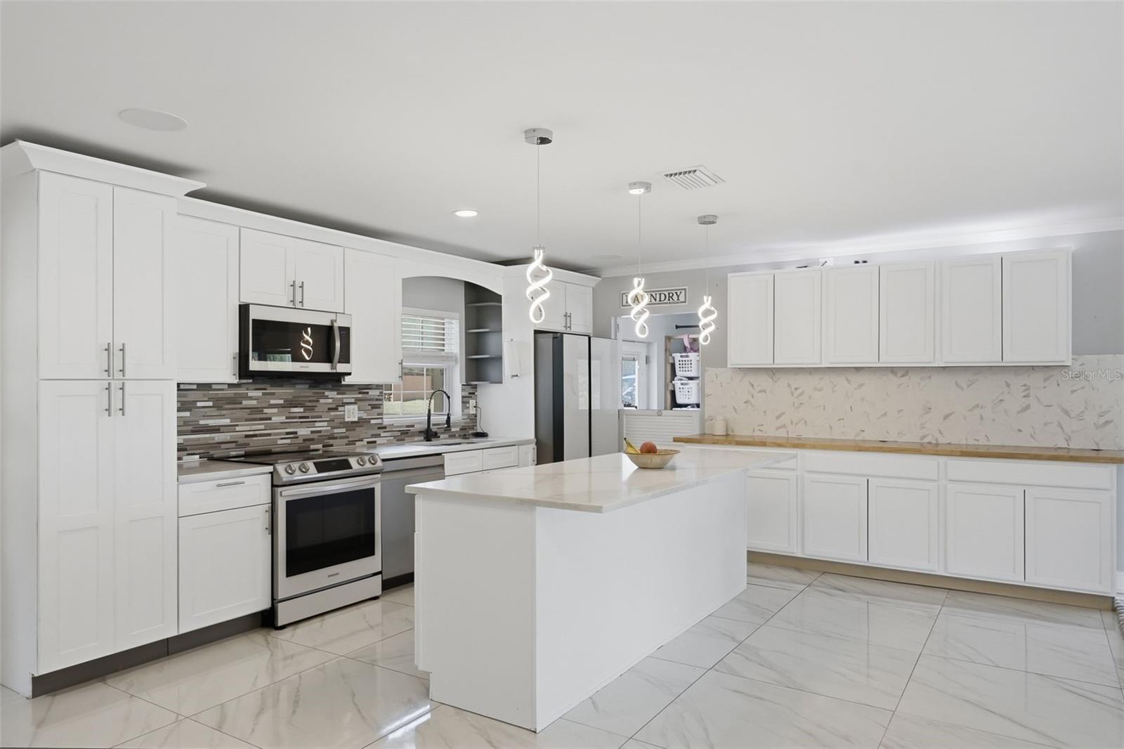HIGHLANDS - Residential
