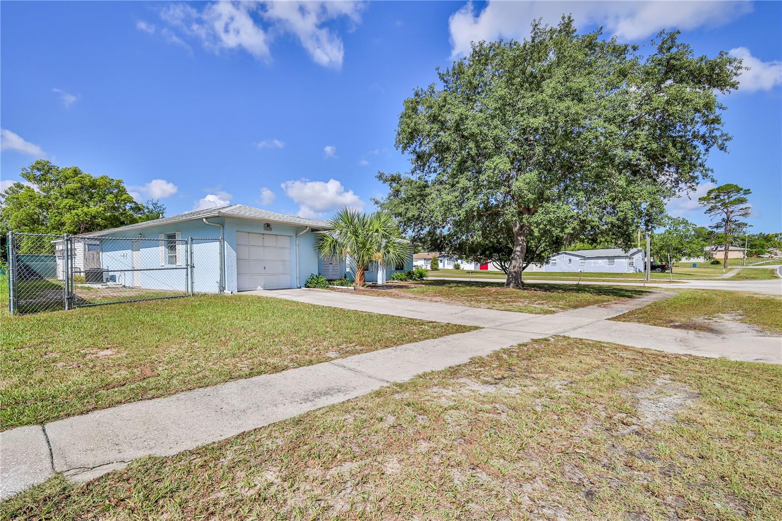 SPRING HILL - Residential