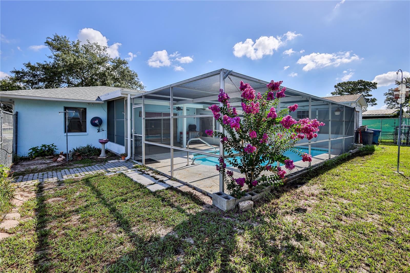 SPRING HILL - Residential