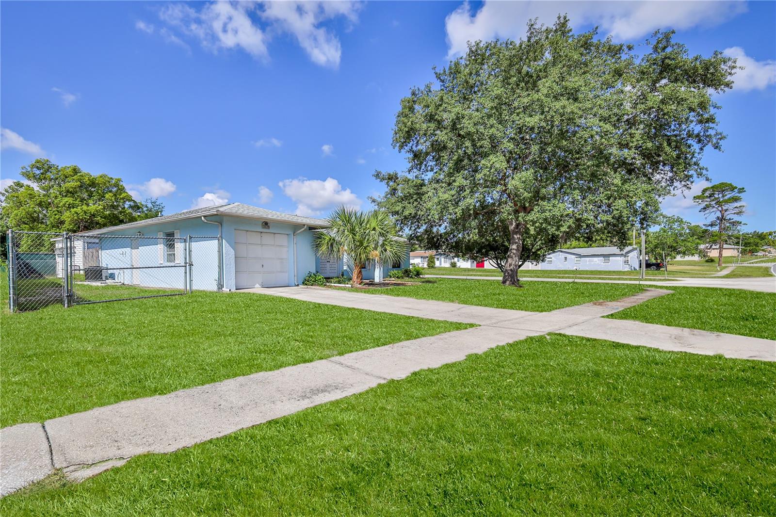 SPRING HILL - Residential