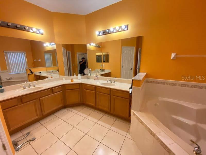 BELLALAGO PH 02N - Residential Lease