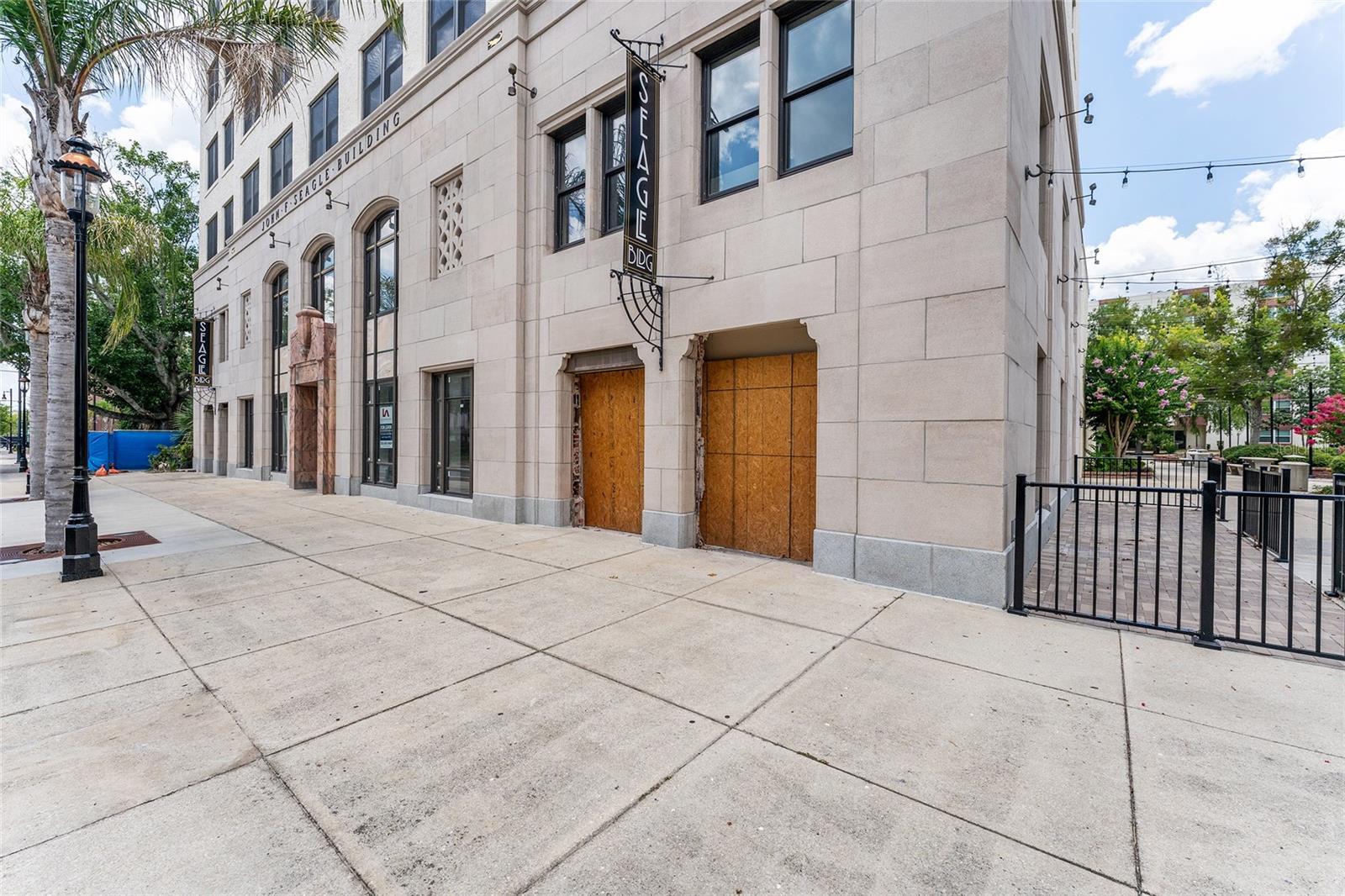 SEAGLE BUILDING - Residential