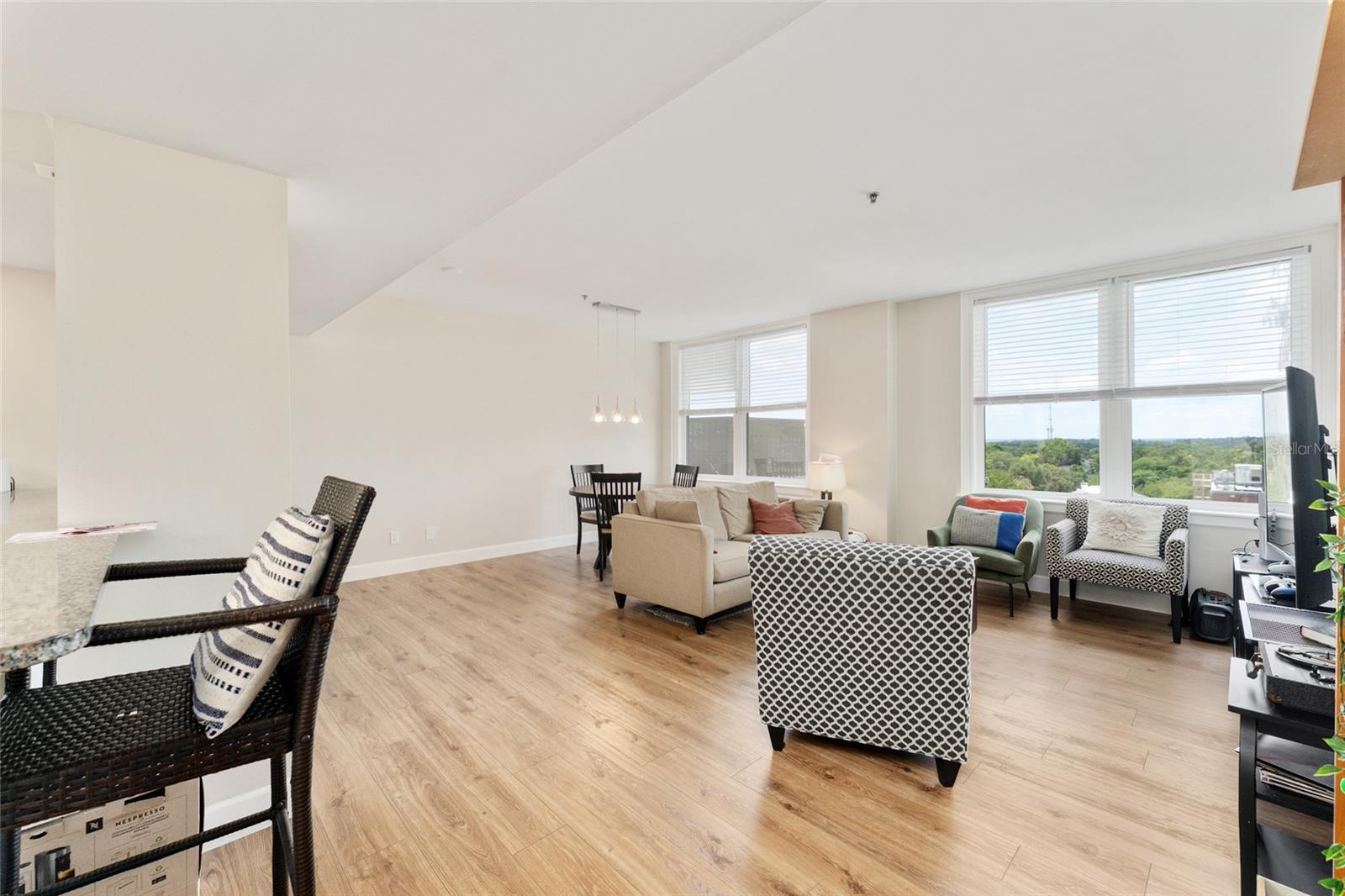 SEAGLE BUILDING - Residential
