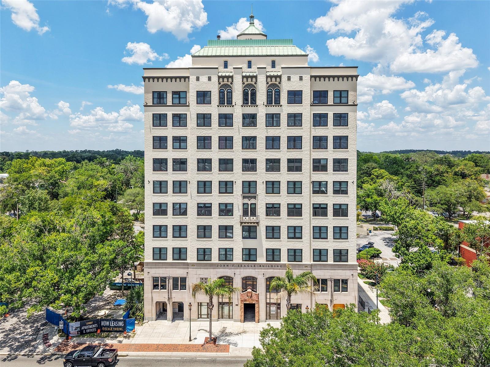 SEAGLE BUILDING - Residential