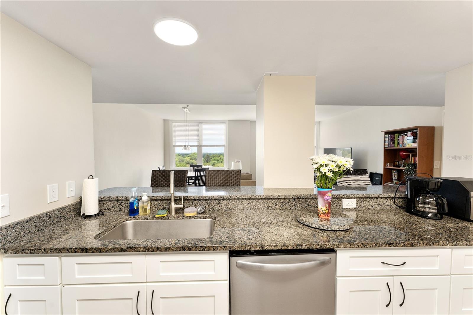 SEAGLE BUILDING - Residential
