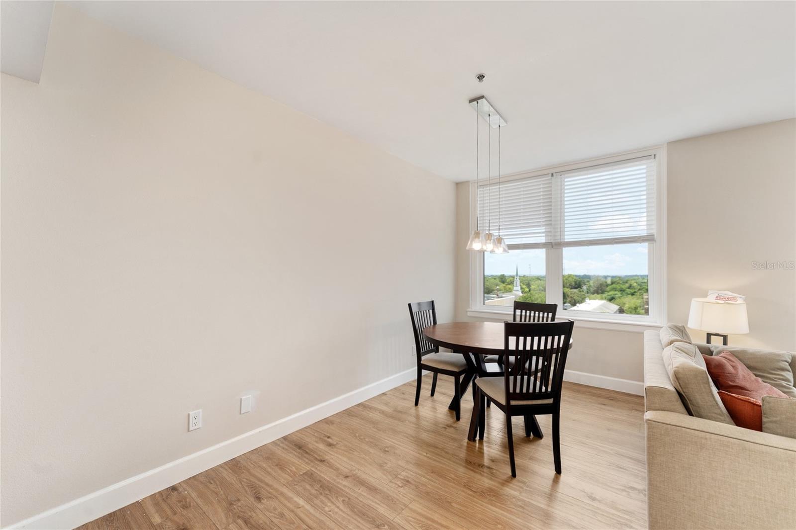 SEAGLE BUILDING - Residential