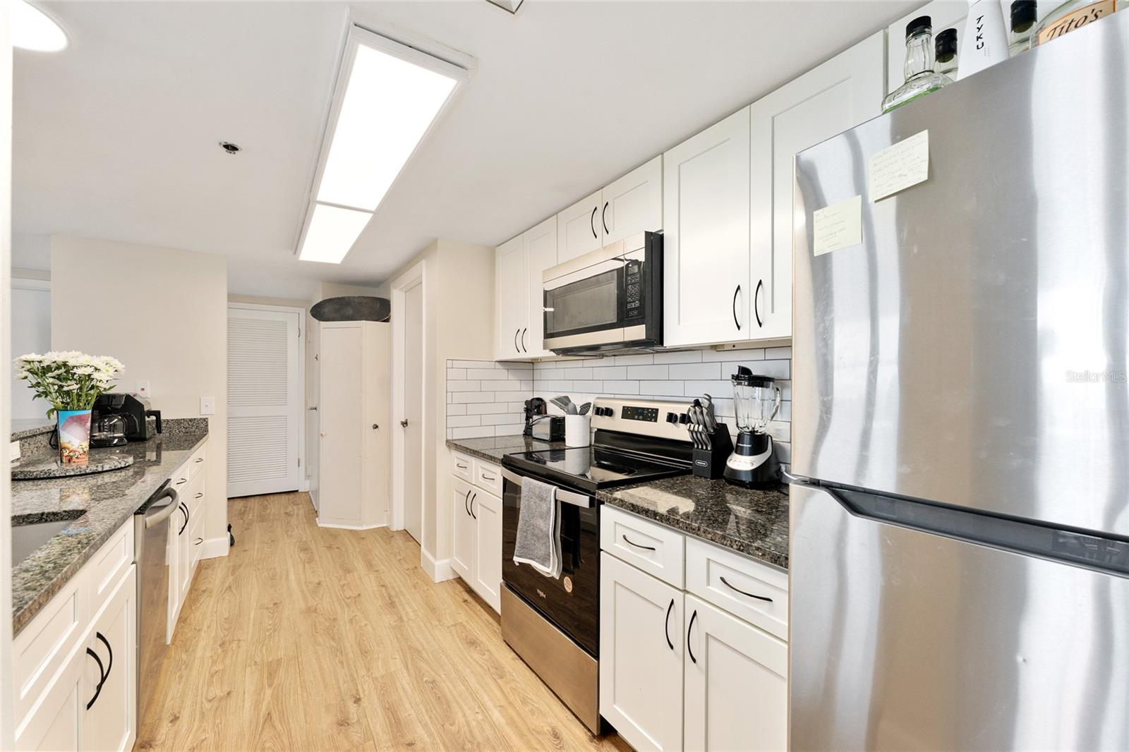 SEAGLE BUILDING - Residential