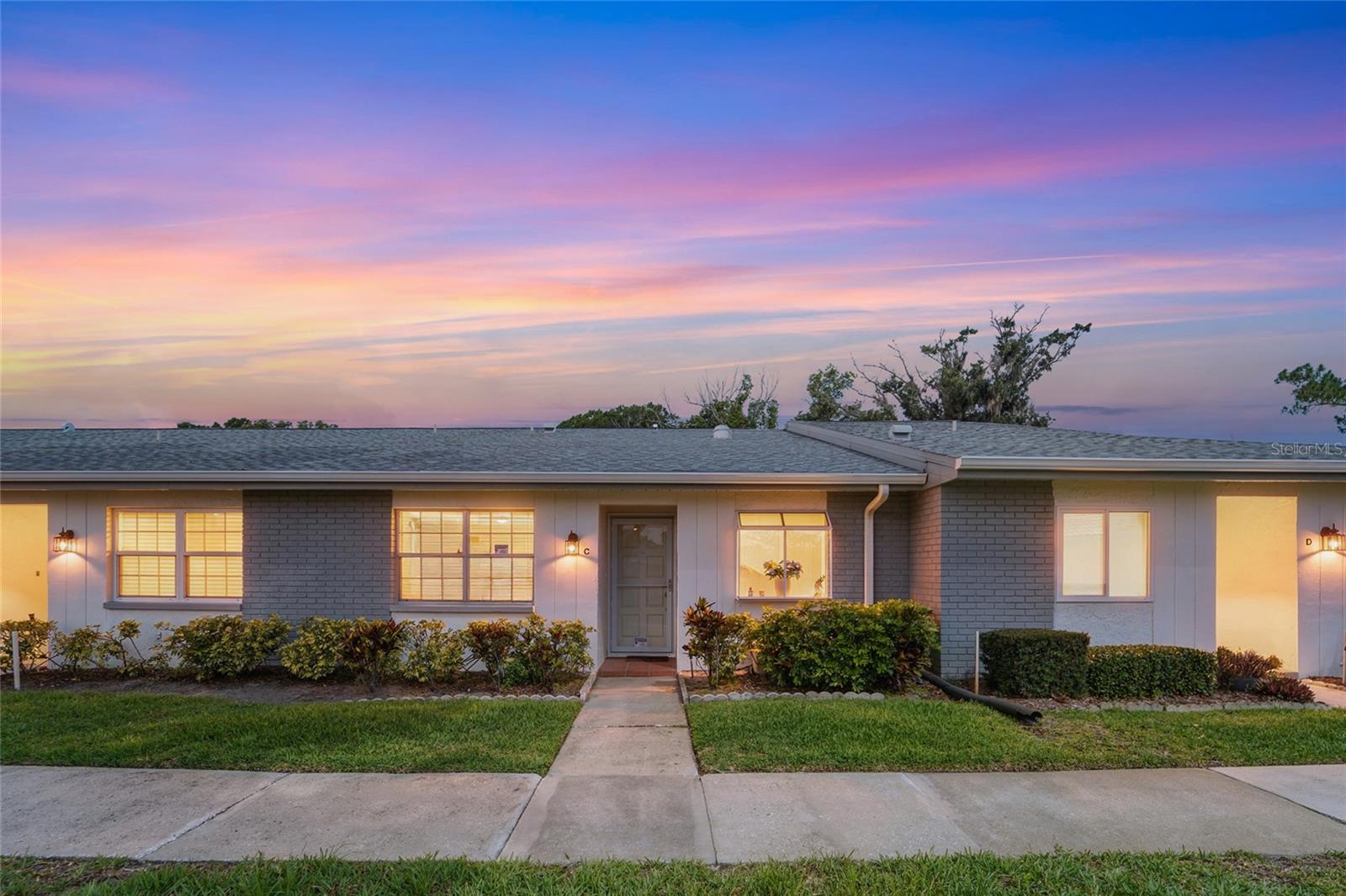 HIGHLAND LAKES VILLAS ON THE GREEN - Residential