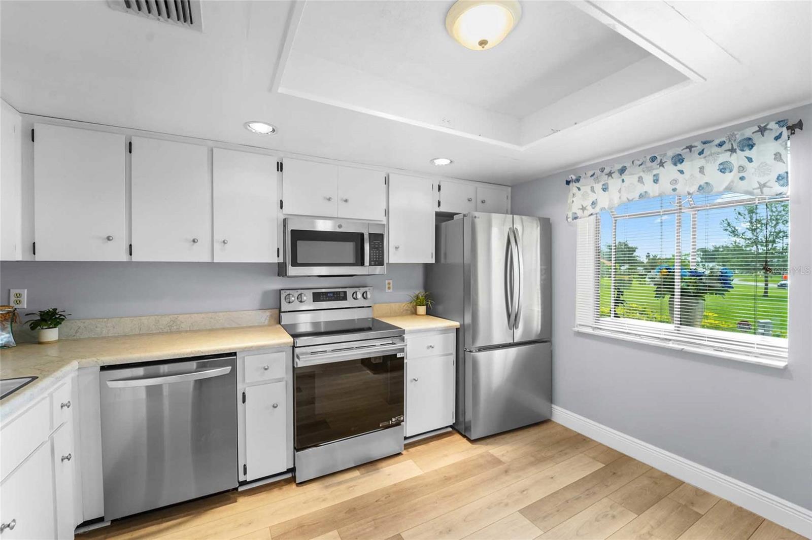 HIGHLAND LAKES VILLAS ON THE GREEN - Residential