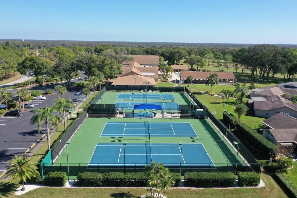 HIGHLAND LAKES VILLAS ON THE GREEN - Residential