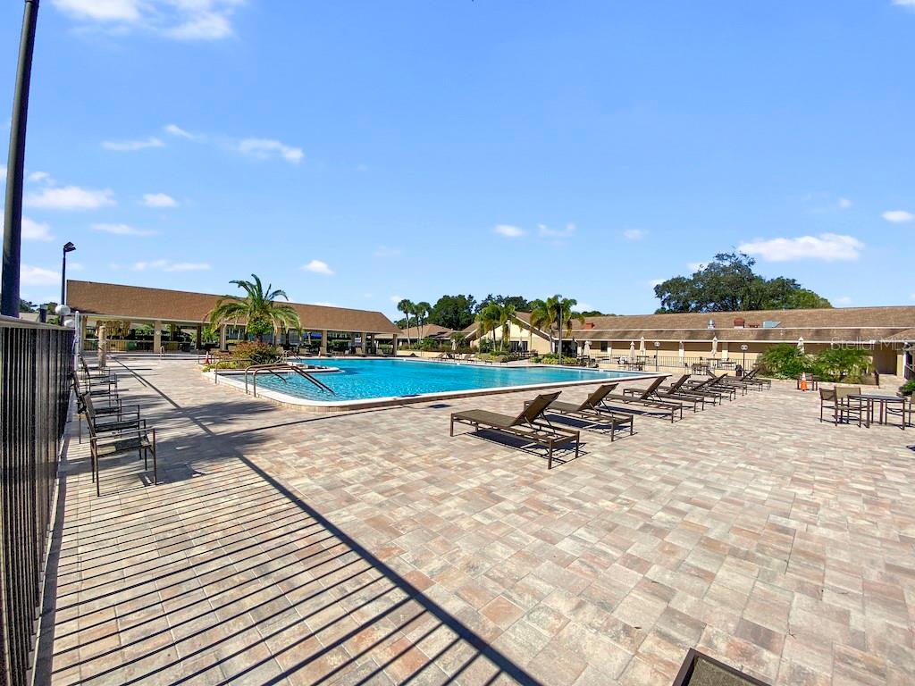 HIGHLAND LAKES VILLAS ON THE GREEN - Residential