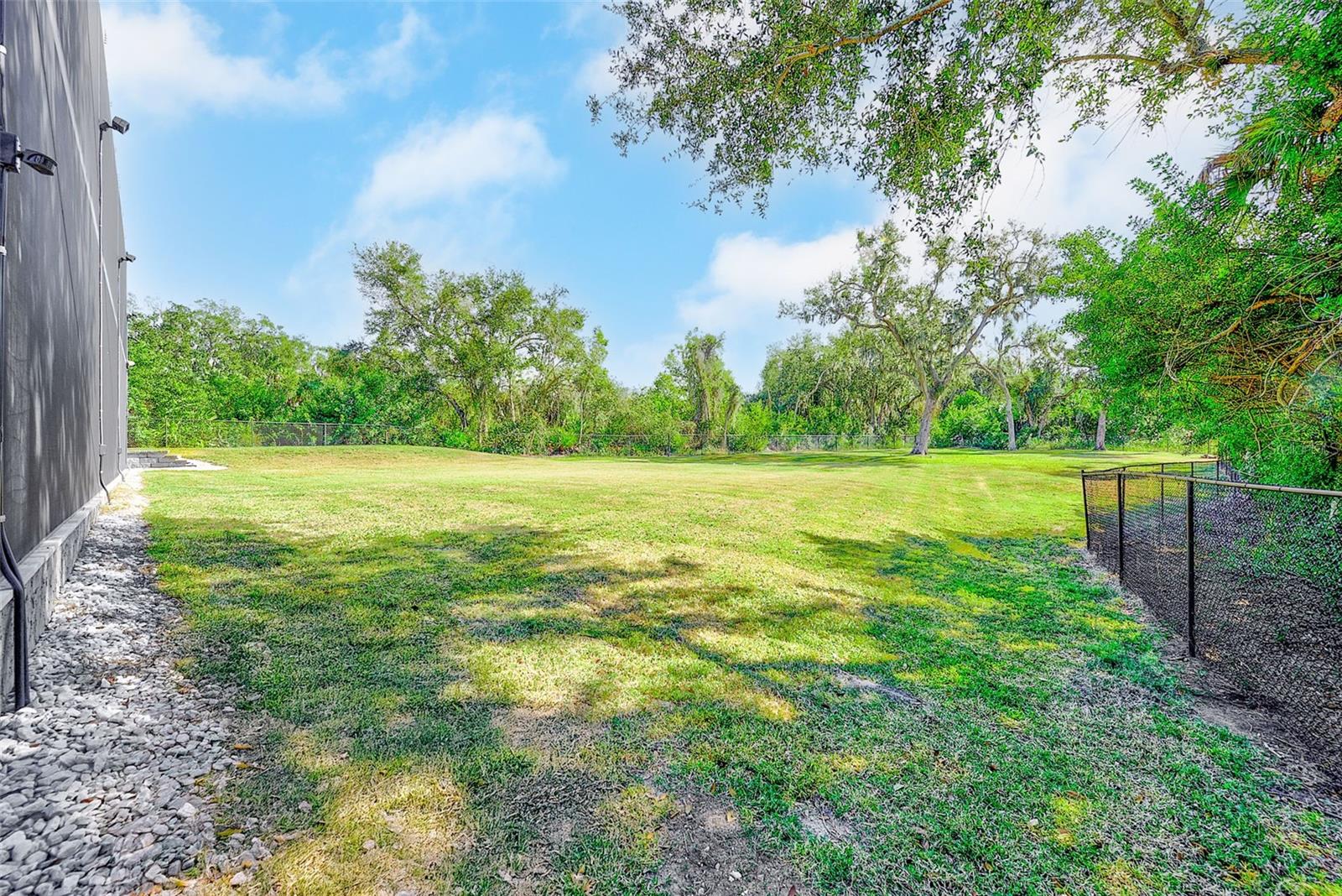 ACREAGE - Residential