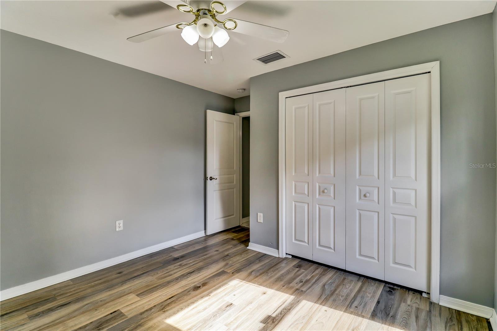 PINE ISLE - Residential
