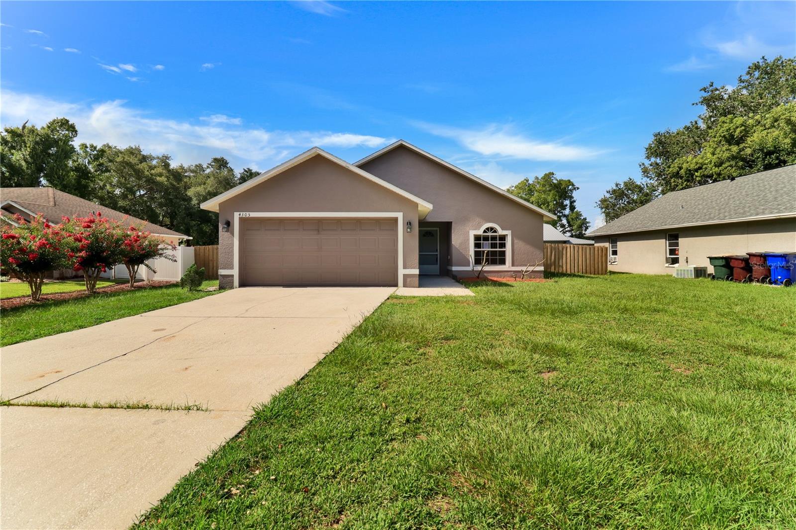 PINE ISLE - Residential