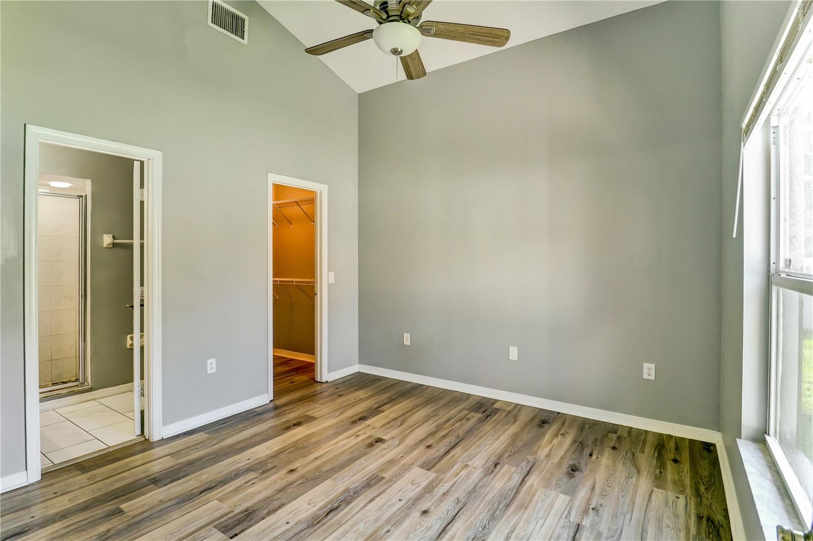 PINE ISLE - Residential