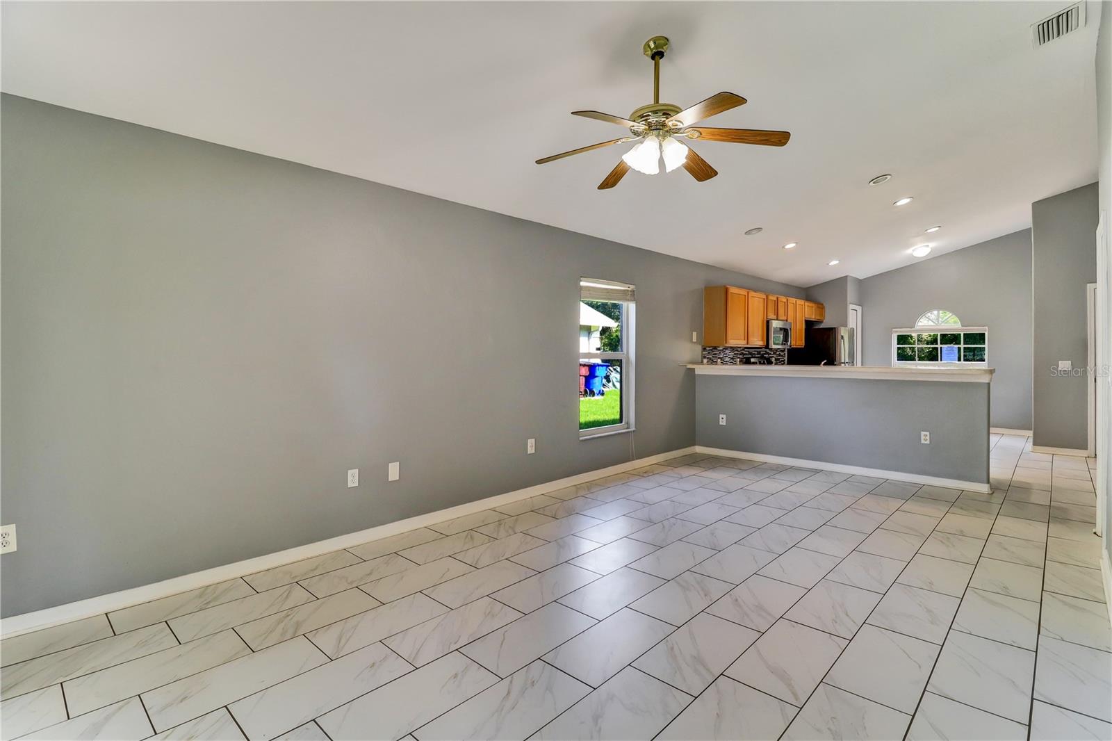PINE ISLE - Residential