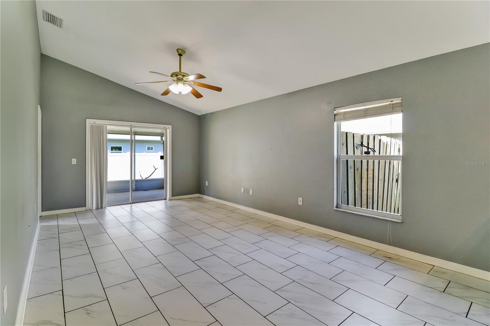 PINE ISLE - Residential
