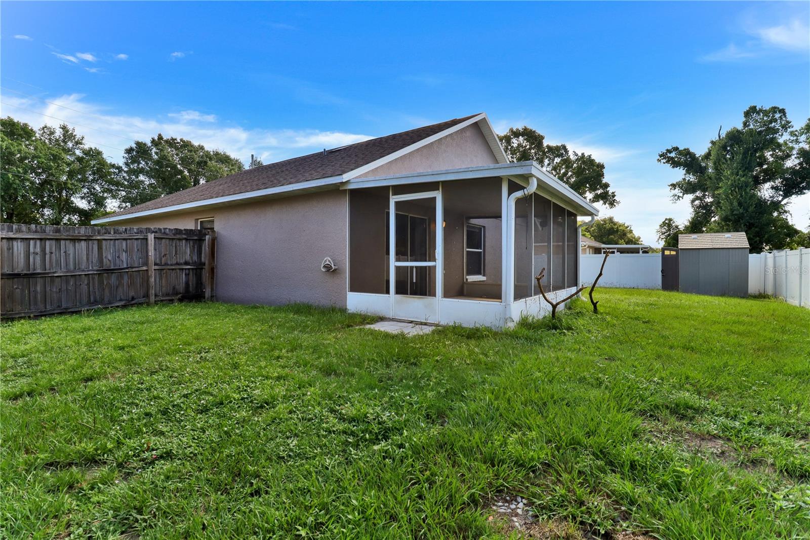 PINE ISLE - Residential