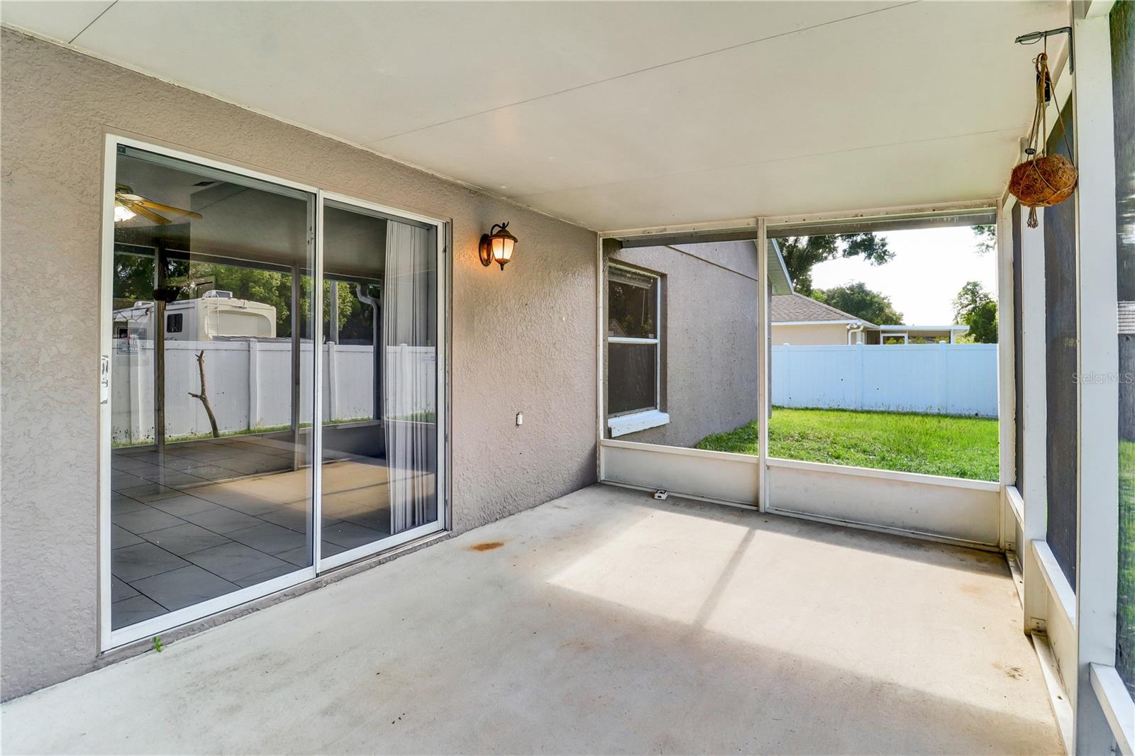 PINE ISLE - Residential