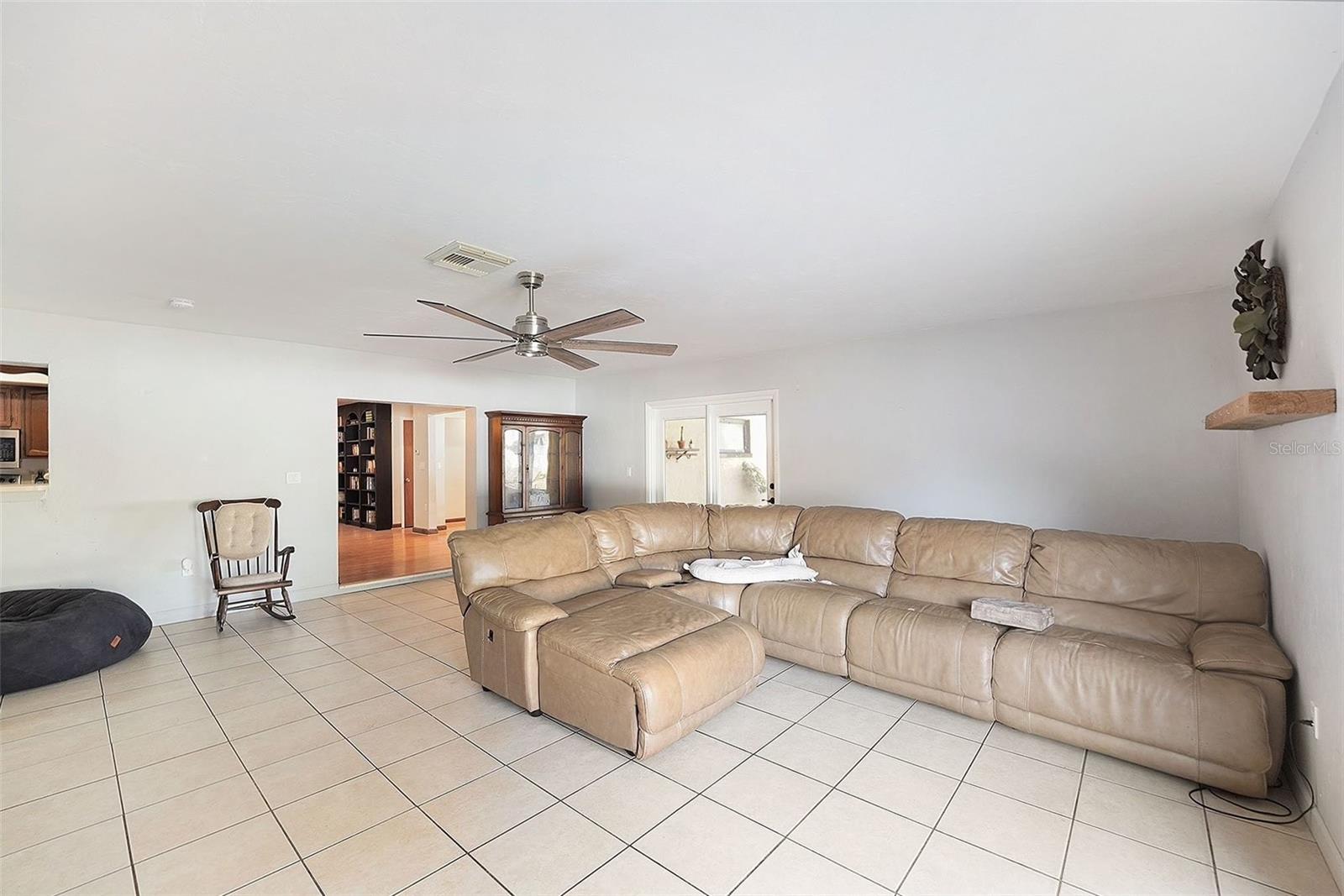 PINELLAS FARMS - Residential