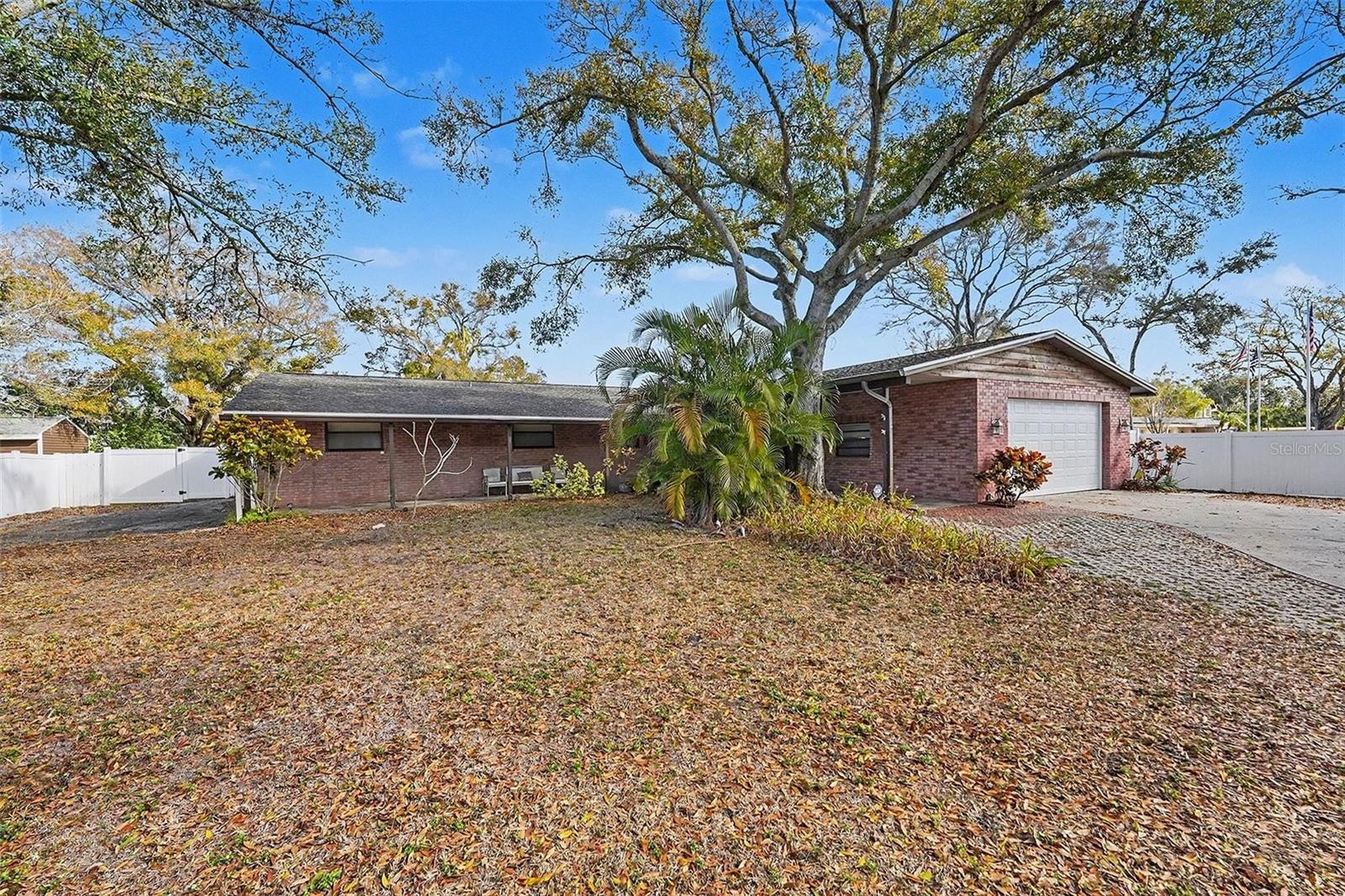 PINELLAS FARMS - Residential