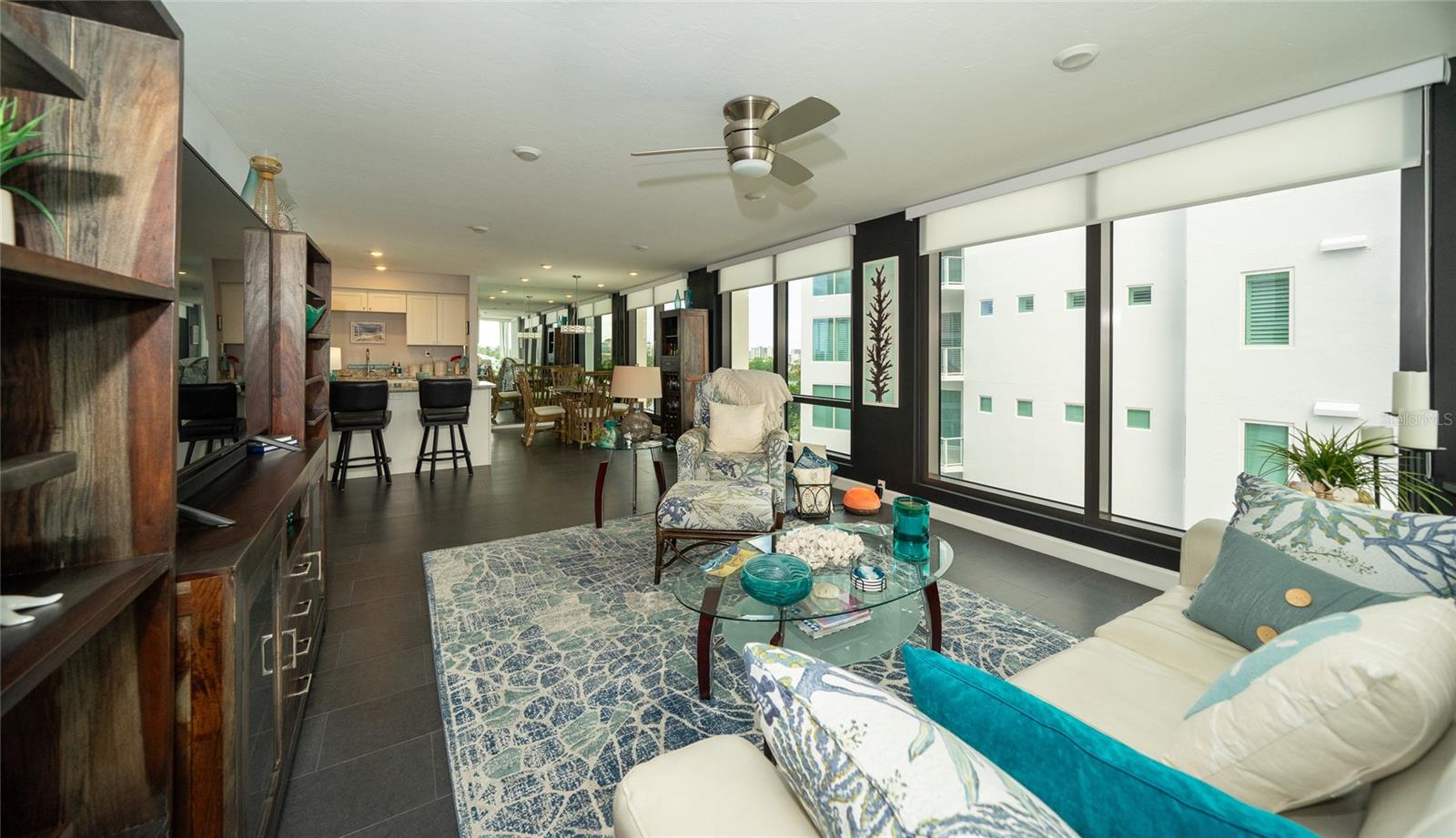 ESSEX HOUSE - Residential