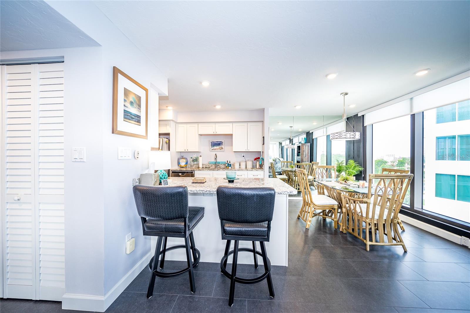 ESSEX HOUSE - Residential