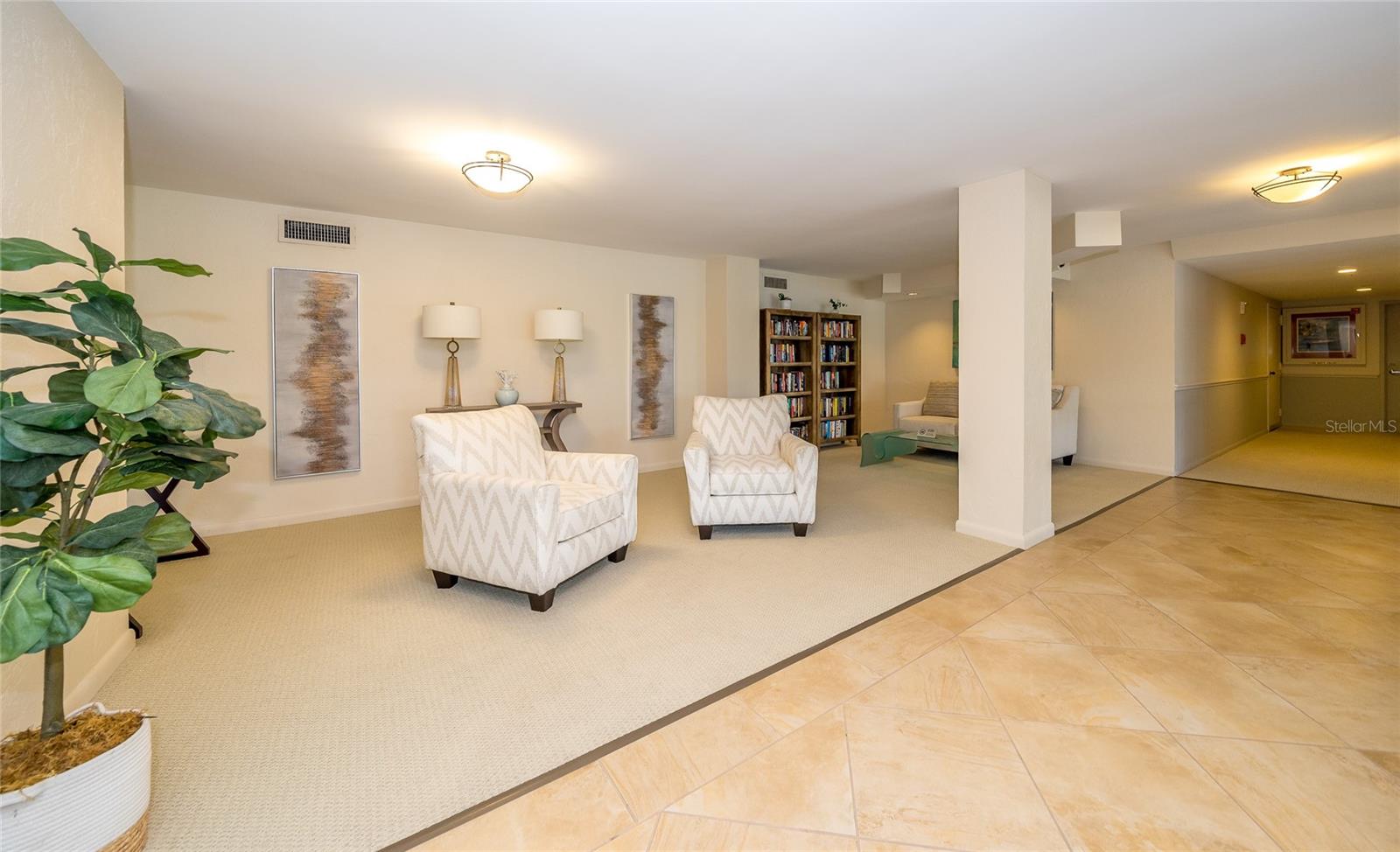 ESSEX HOUSE - Residential