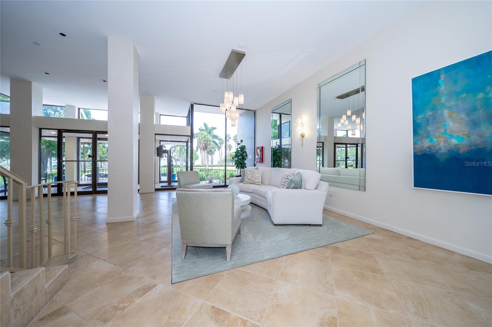 ESSEX HOUSE - Residential