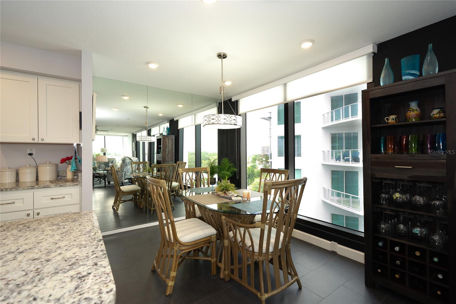 ESSEX HOUSE - Residential