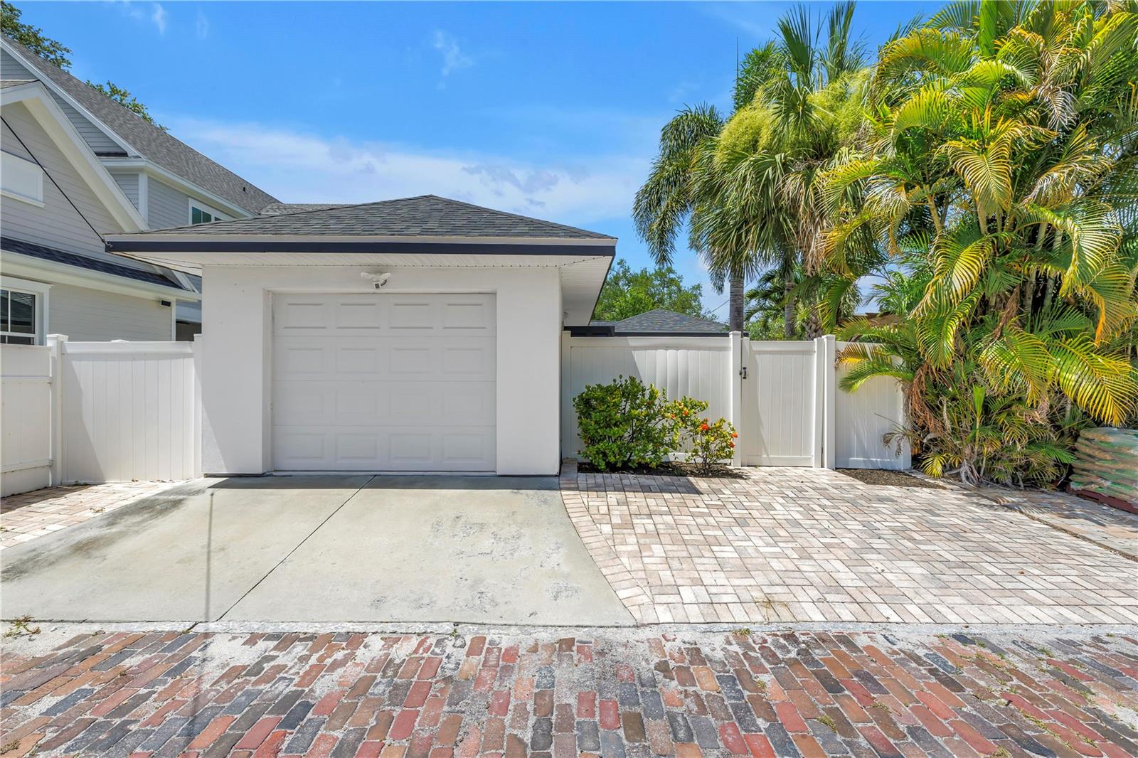 BAYVIEW ADD - Residential Lease