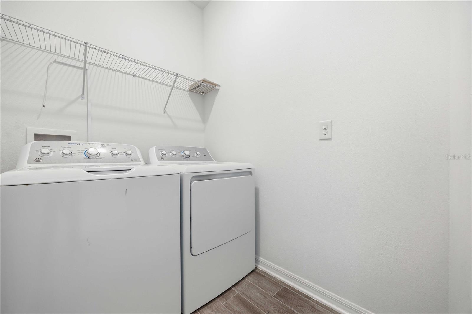 INMAN GROVES - Residential Lease