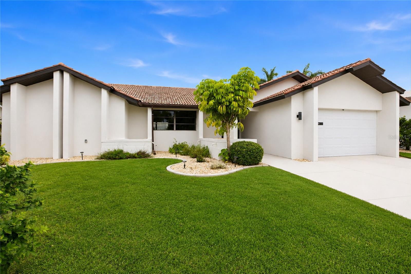 PUNTA GORDA ISLES SEC 15 - Residential