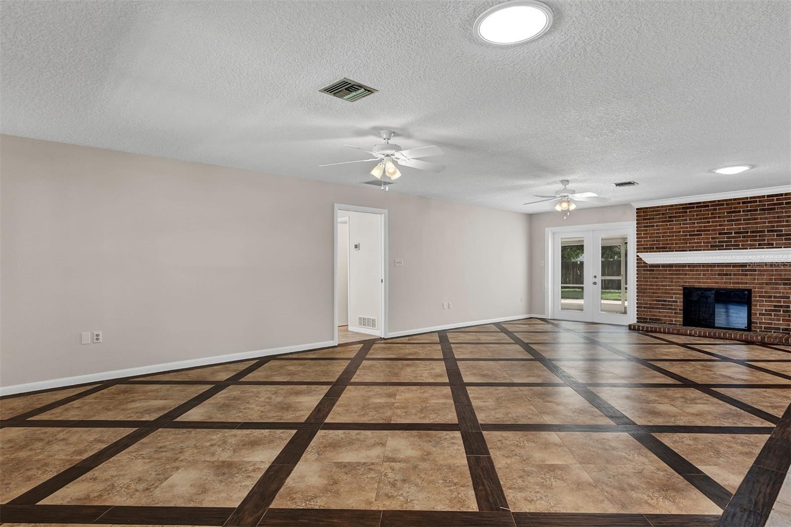 GREENBRIAR - Residential