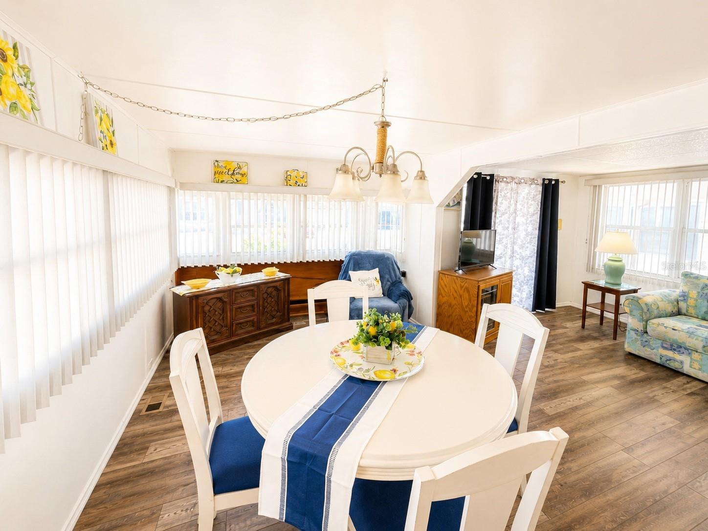 TRAILER ESTATES - Residential
