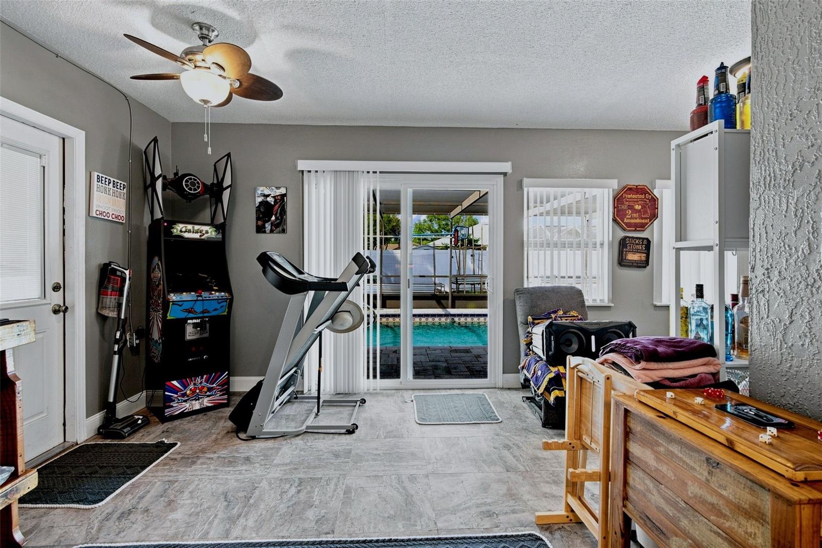 SPRING HILL - Residential
