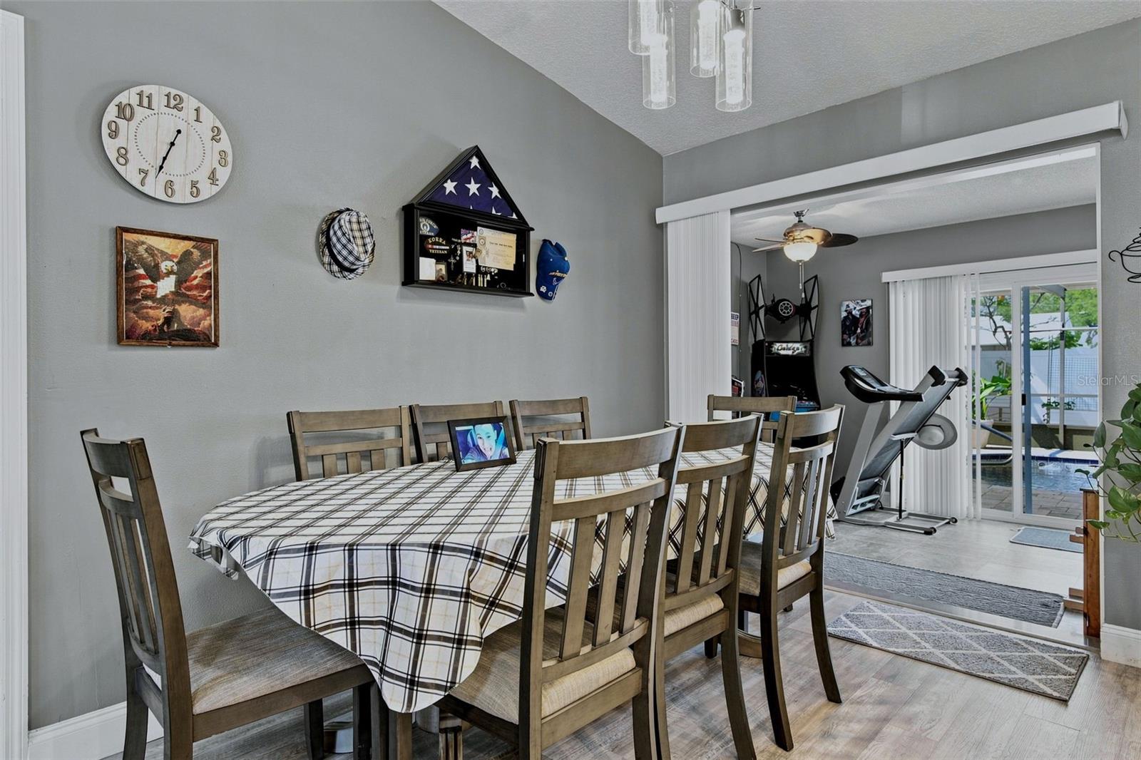 SPRING HILL - Residential