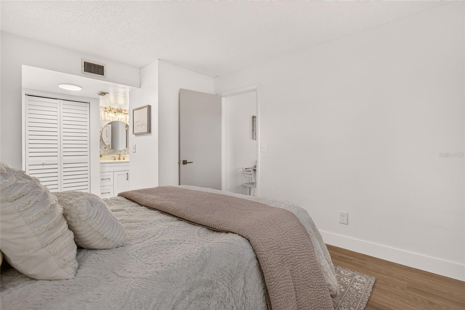 SILVER DOWNS - Residential