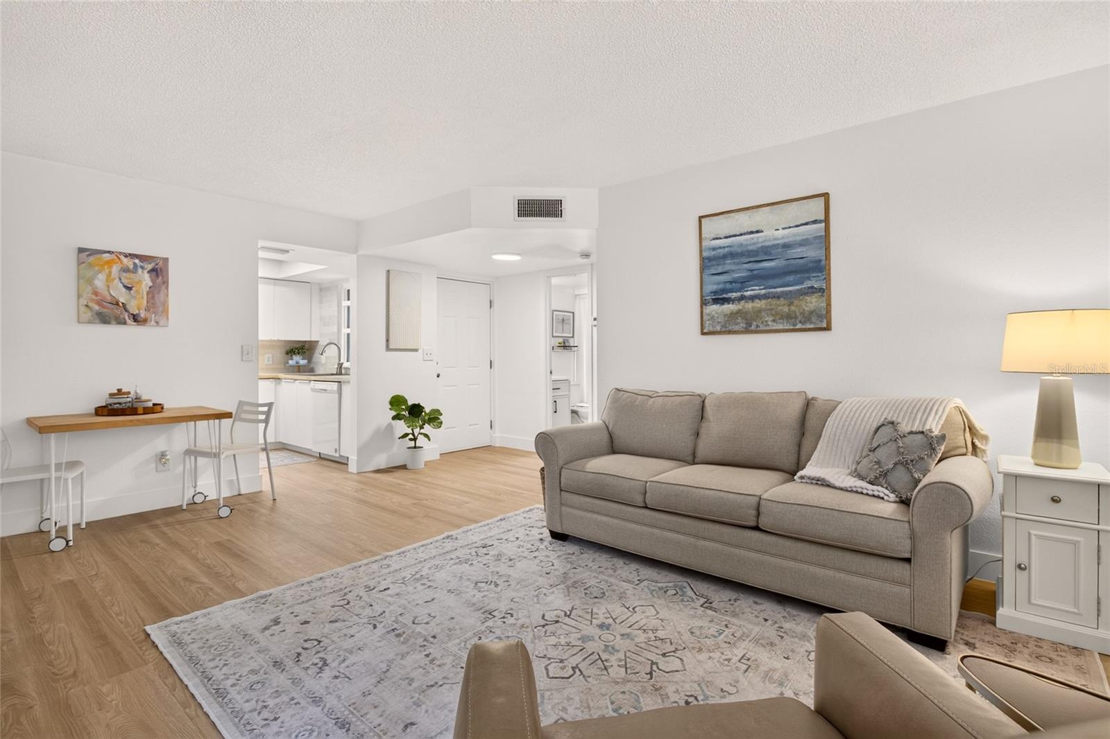 SILVER DOWNS - Residential