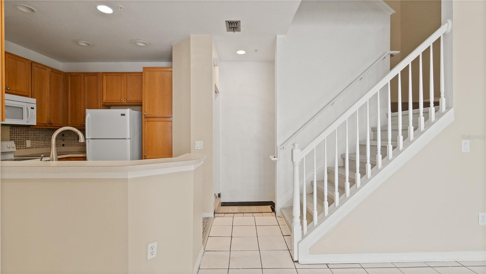 ESTATES AT PARK CENTRAL - Residential