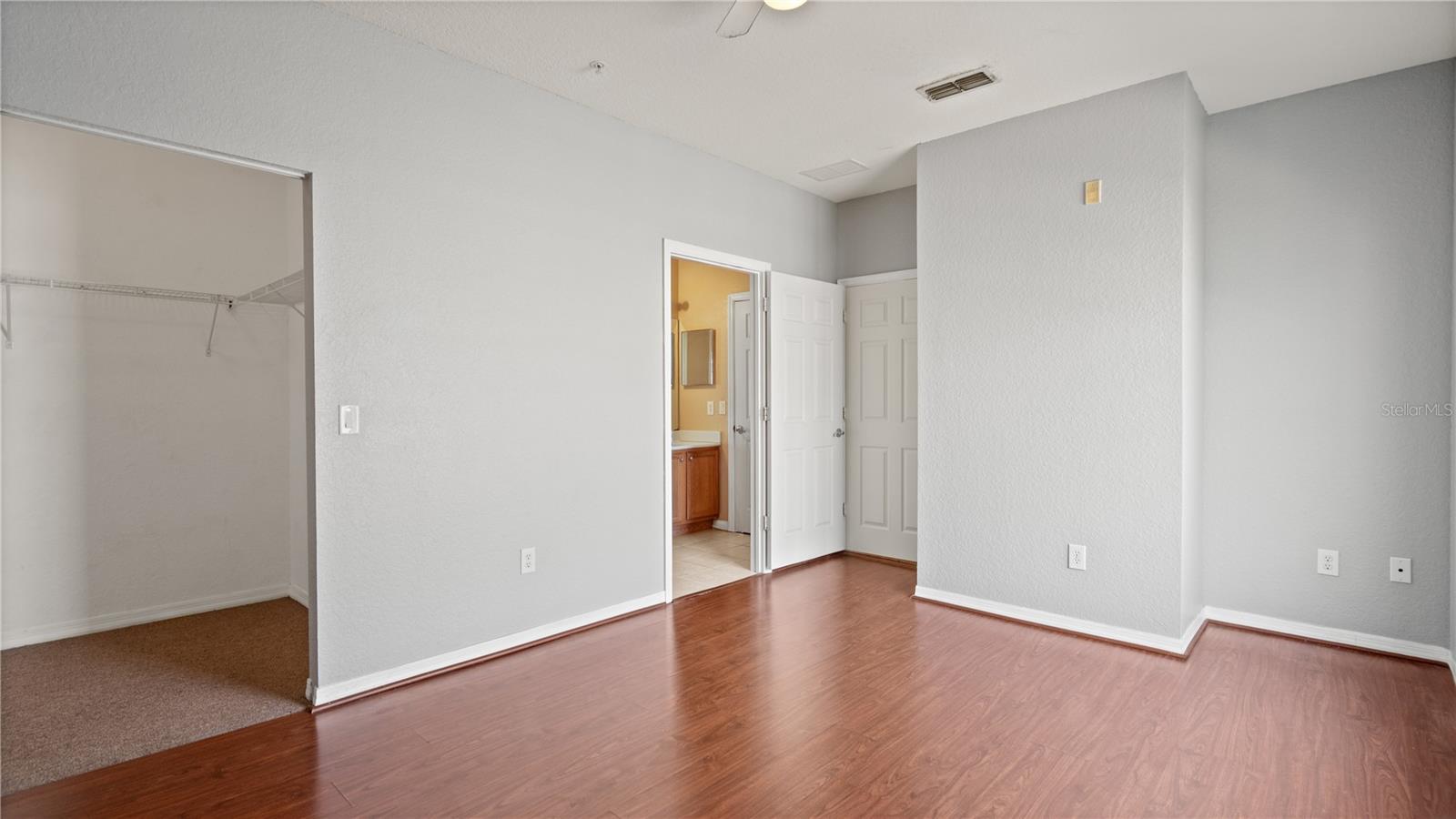 ESTATES AT PARK CENTRAL - Residential