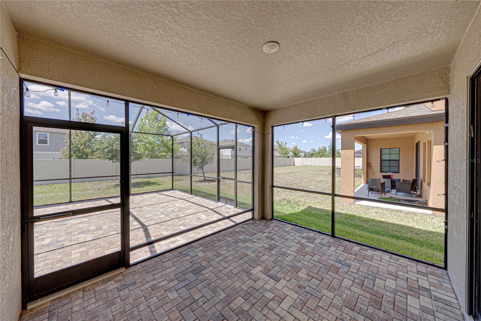 B & D HAWKSTONE PH I - Residential Lease