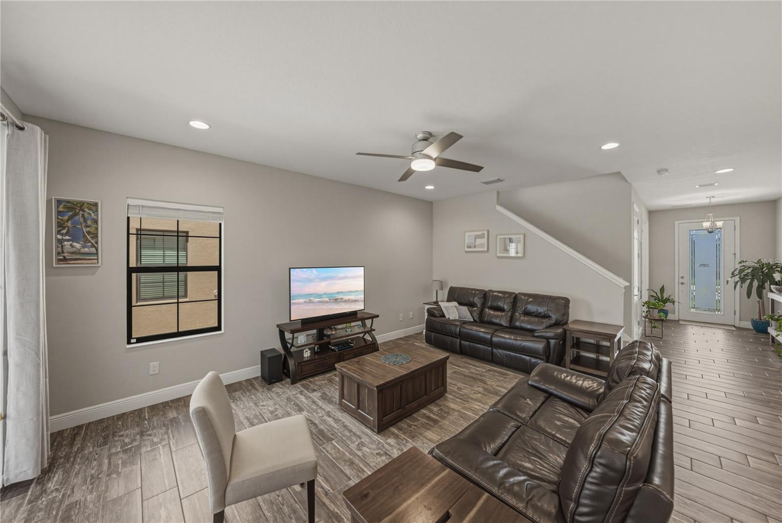 B & D HAWKSTONE PH I - Residential Lease
